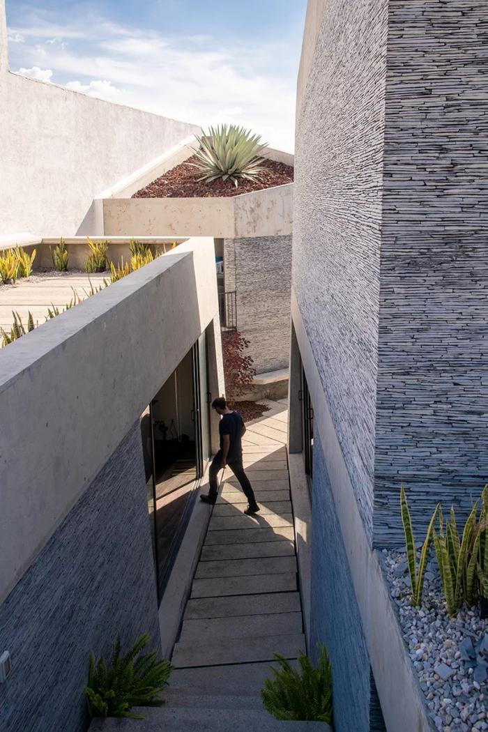 BIM建筑|一簇互相对望的“岩石”集群——Amanali住宅 / Rojkind Arquitectos BIM建筑|一簇互相对望的“岩石”集群——Amanali住宅 / Rojkind Arquitectos
