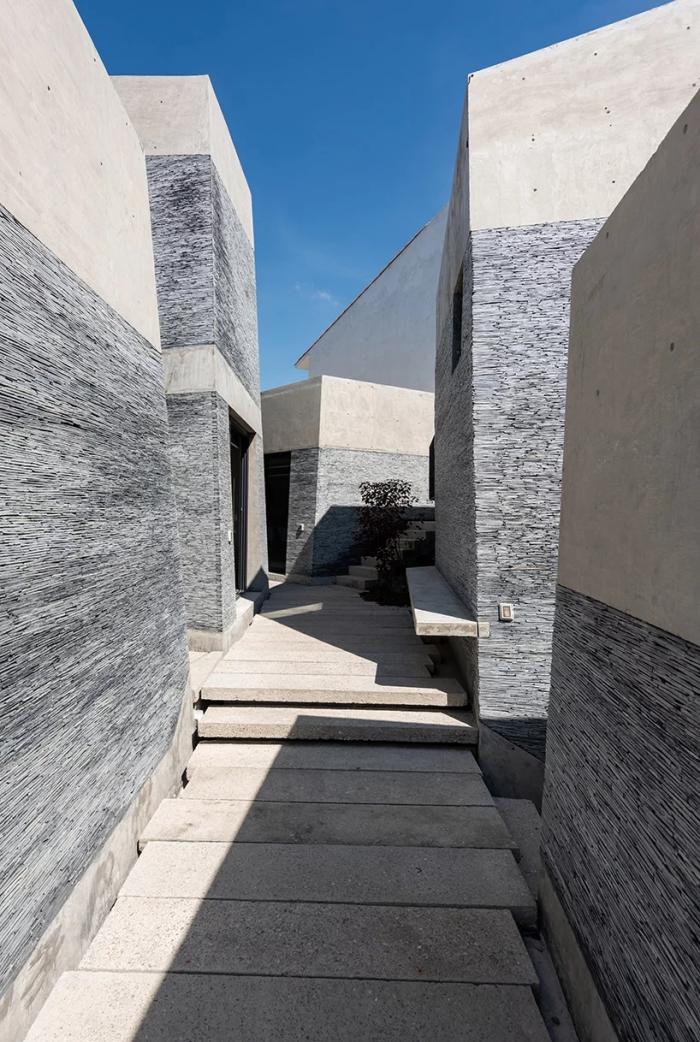 BIM建筑|一簇互相对望的“岩石”集群——Amanali住宅 / Rojkind Arquitectos BIM建筑|一簇互相对望的“岩石”集群——Amanali住宅 / Rojkind Arquitectos