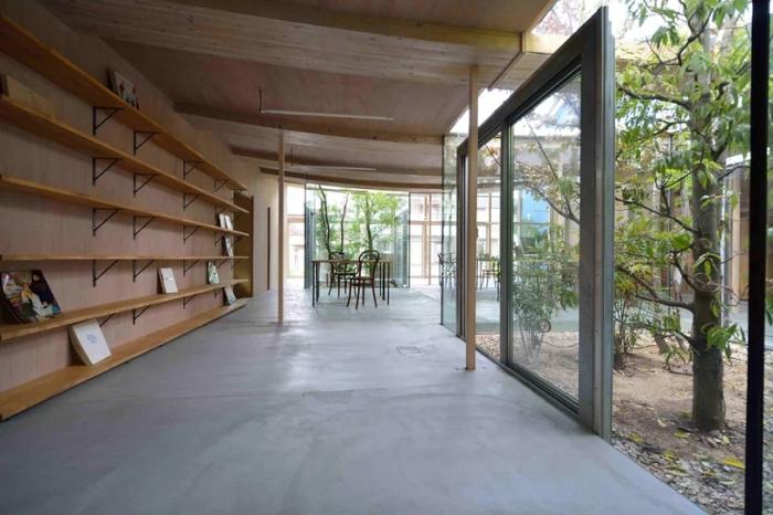 BIM建筑|白色飞船木屋,富有张力的伸展,Sannouno办公室 / Sudio Velocity BIM建筑|白色飞船木屋,富有张力的伸展,Sannouno办公室 / Sudio Velocity