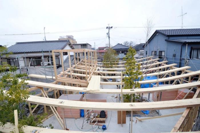 BIM建筑|白色飞船木屋,富有张力的伸展,Sannouno办公室 / Sudio Velocity BIM建筑|白色飞船木屋,富有张力的伸展,Sannouno办公室 / Sudio Velocity