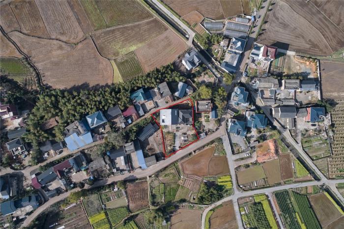 BIM建筑|乡居倒影——龙游后山头28号宅 / 中国美术学院风景建筑设计研究总院 BIM建筑|乡居倒影——龙游后山头28号宅 / 中国美术学院风景建筑设计研究总院