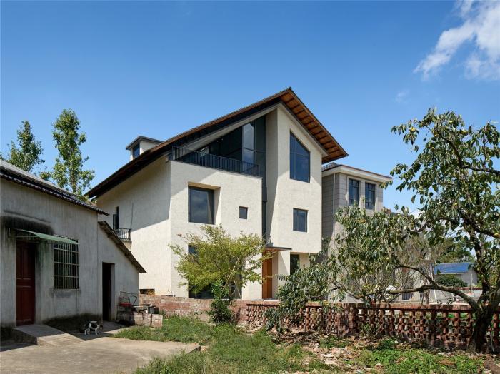 BIM建筑|乡居倒影——龙游后山头28号宅 / 中国美术学院风景建筑设计研究总院 BIM建筑|乡居倒影——龙游后山头28号宅 / 中国美术学院风景建筑设计研究总院