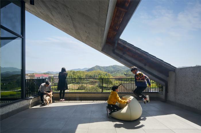 BIM建筑|乡居倒影——龙游后山头28号宅 / 中国美术学院风景建筑设计研究总院 BIM建筑|乡居倒影——龙游后山头28号宅 / 中国美术学院风景建筑设计研究总院