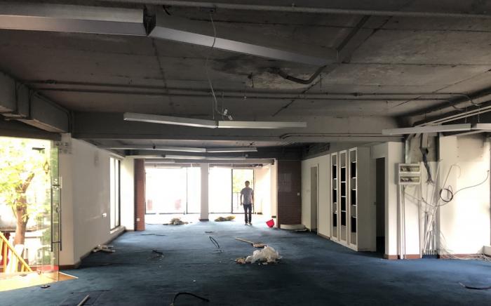 BIM建筑|隐于都市心脏,广州老楼蜕变成时尚办公空间 / 在于空间设计 BIM建筑|隐于都市心脏,广州老楼蜕变成时尚办公空间 / 在于空间设计