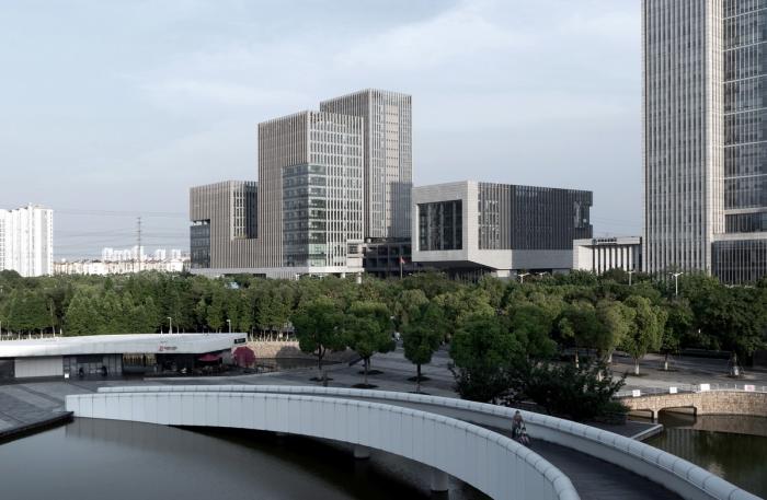 BIM建筑|体用合一的公民空间:昆山市政务服务中心 / 上海思域设计 BIM建筑|体用合一的公民空间:昆山市政务服务中心 / 上海思域设计