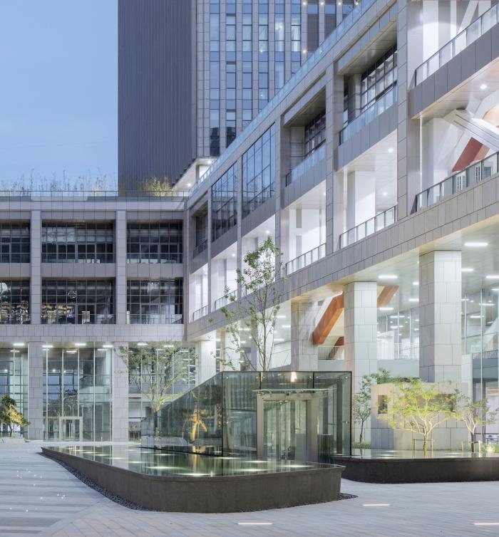 BIM建筑|体用合一的公民空间:昆山市政务服务中心 / 上海思域设计 BIM建筑|体用合一的公民空间:昆山市政务服务中心 / 上海思域设计