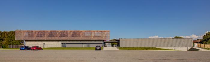BIM建筑|轻落于农场草地上的蝴蝶:Ger体育场 BIM建筑|轻落于农场草地上的蝴蝶:Ger体育场