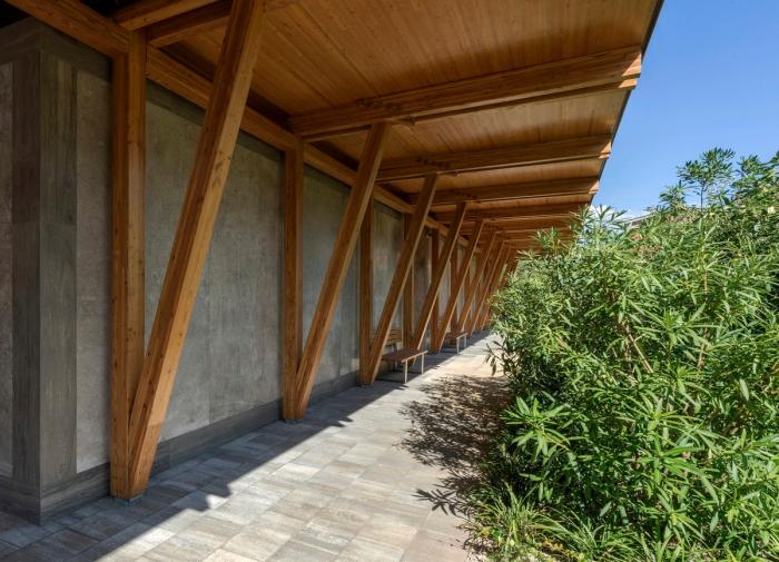 BIM建筑|湛蓝背景中的马赛克构图:克罗地亚海边木屋 BIM建筑|湛蓝背景中的马赛克构图:克罗地亚海边木屋