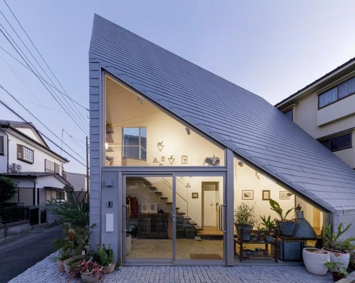BIM建筑|陡坡屋顶和对角线展墙的三维构图:日本8.5住宅 / DOG BIM建筑|陡坡屋顶和对角线展墙的三维构图:日本8.5住宅 / DOG