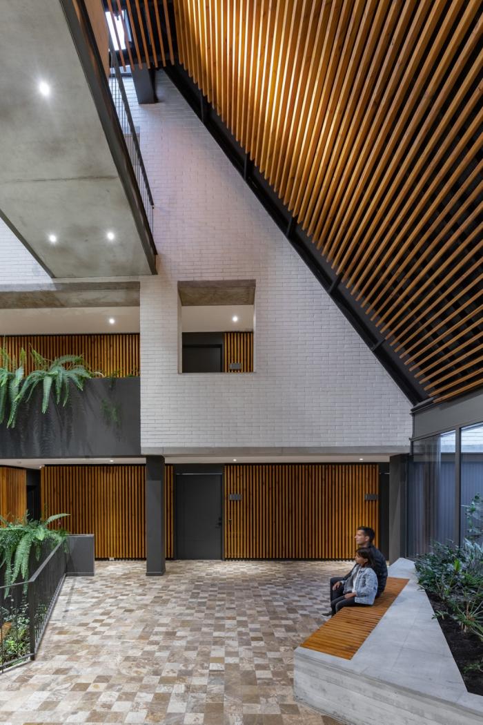 BIM建筑|于坚固外表下通透呼吸:厄瓜多尔自然大楼 BIM建筑|于坚固外表下通透呼吸:厄瓜多尔自然大楼