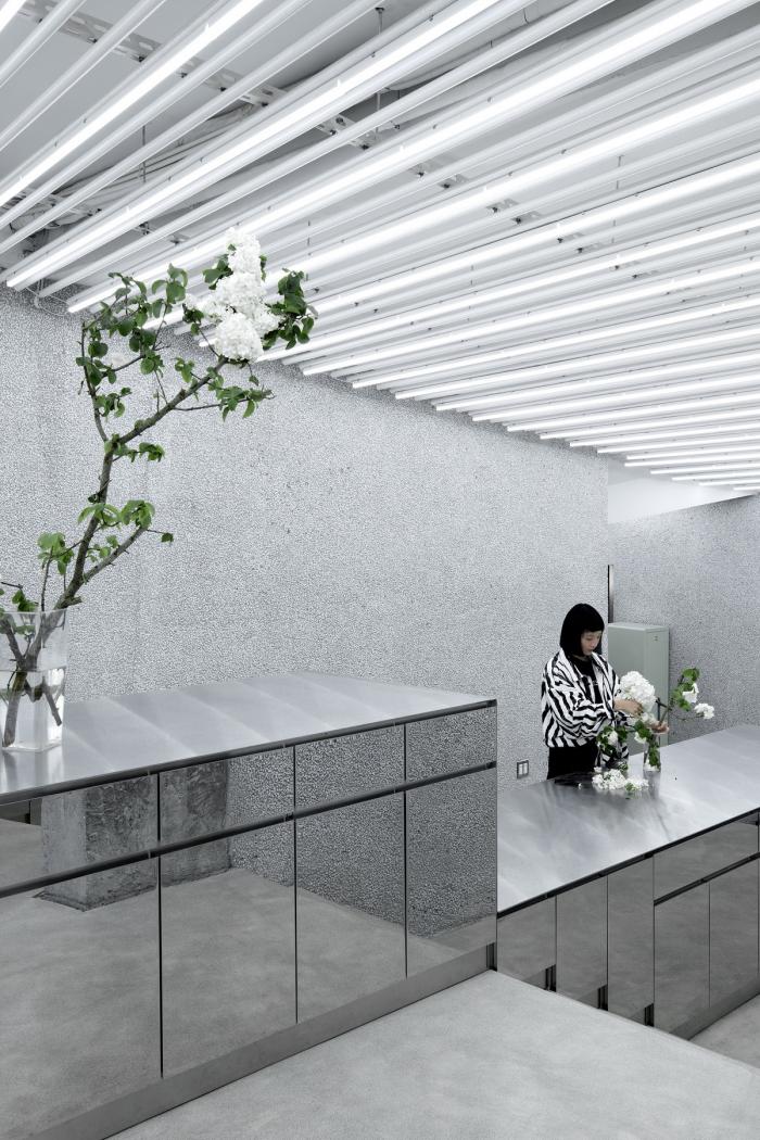 BIM建筑|以生命打破沉寂——花艺表达空间“R SOCIETY” / 0321studio BIM建筑|以生命打破沉寂——花艺表达空间“R SOCIETY” / 0321studio