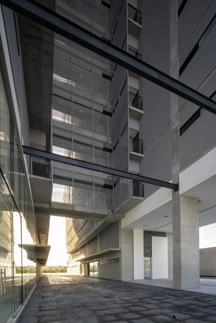 BIM建筑|64米深“峡谷”的裂变——阿曼尼公寓 BIM建筑|64米深“峡谷”的裂变——阿曼尼公寓
