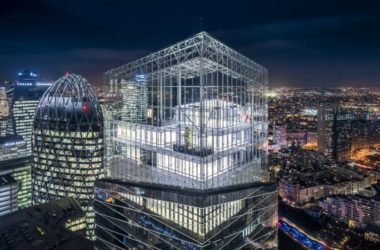 BIM建筑|一组捕捉与散射光的“水晶”组合——圣戈班总部办公楼-BIM建筑网