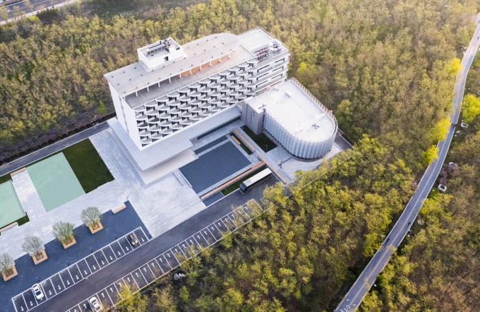 BIM建筑|烟台海洋经济创新区总部基地改造 / 水石设计 BIM建筑|烟台海洋经济创新区总部基地改造 / 水石设计