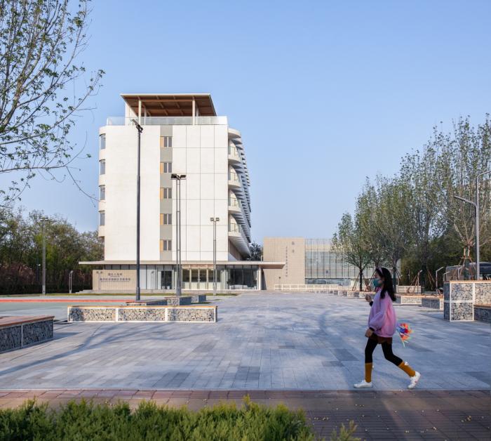 BIM建筑|烟台海洋经济创新区总部基地改造 / 水石设计 BIM建筑|烟台海洋经济创新区总部基地改造 / 水石设计