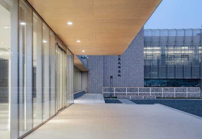 BIM建筑|烟台海洋经济创新区总部基地改造 / 水石设计 BIM建筑|烟台海洋经济创新区总部基地改造 / 水石设计