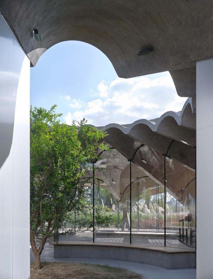 BIM建筑|形聚而神散,净水池咖啡厅 / 同济原作设计工作室 BIM建筑|形聚而神散,净水池咖啡厅 / 同济原作设计工作室