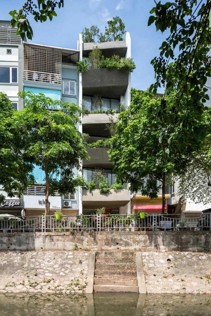BIM建筑|错动“跳舞”的空中花园:越南联排住宅 BIM建筑|错动“跳舞”的空中花园:越南联排住宅