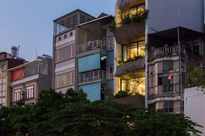 BIM建筑|错动“跳舞”的空中花园:越南联排住宅 BIM建筑|错动“跳舞”的空中花园:越南联排住宅