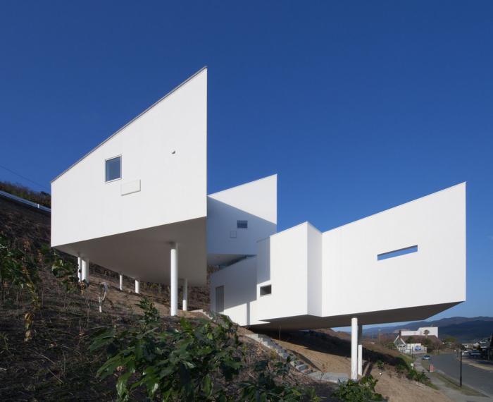 BIM建筑|斜坡上的住宅:8008 BIM建筑|斜坡上的住宅:8008