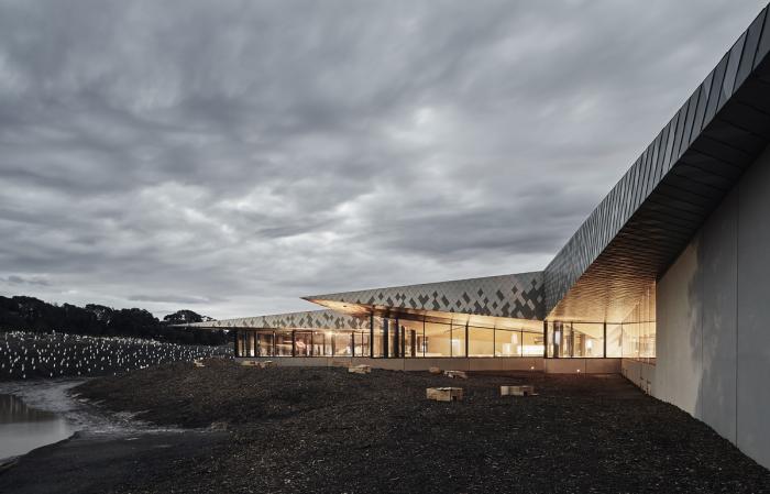 BIM建筑|抽象解构的“长脊”:澳大利亚企鹅归巢游客中心 BIM建筑|抽象解构的“长脊”:澳大利亚企鹅归巢游客中心