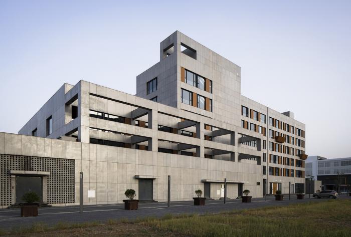 BIM建筑|沧州明珠国际服饰生态新城会客中心 / 上海严旸建筑设计工作室 BIM建筑|沧州明珠国际服饰生态新城会客中心 / 上海严旸建筑设计工作室