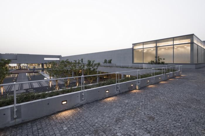 BIM建筑|沧州明珠国际服饰生态新城会客中心 / 上海严旸建筑设计工作室 BIM建筑|沧州明珠国际服饰生态新城会客中心 / 上海严旸建筑设计工作室