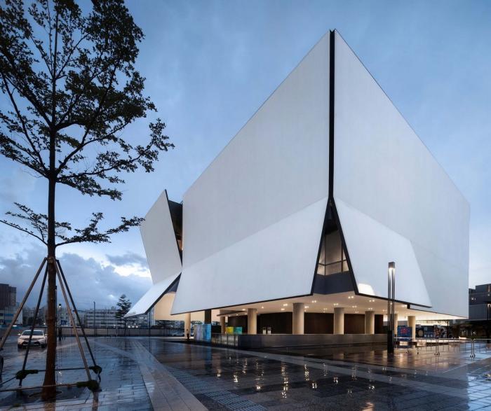 BIM建筑|冲破方盒子,释放创造力——深圳iADC设计博物馆 / 严迅奇建筑师事务所 BIM建筑|冲破方盒子,释放创造力——深圳iADC设计博物馆 / 严迅奇建筑师事务所