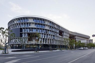 BIM建筑|自由演绎的围合式庭院:南京浦口文化中心 / BAU建筑与城市设计事务所-BIM建筑网