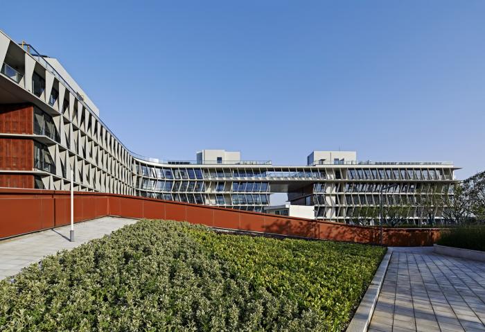 BIM建筑|自由演绎的围合式庭院:南京浦口文化中心 / BAU建筑与城市设计事务所 BIM建筑|自由演绎的围合式庭院:南京浦口文化中心 / BAU建筑与城市设计事务所