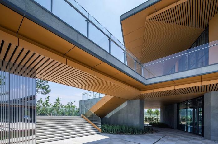 BIM建筑|大地之痕:七色山矿坑花园游客中心 / UUA建筑师事务所 BIM建筑|大地之痕:七色山矿坑花园游客中心 / UUA建筑师事务所