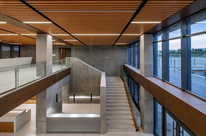 BIM建筑|大地之痕:七色山矿坑花园游客中心 / UUA建筑师事务所 BIM建筑|大地之痕:七色山矿坑花园游客中心 / UUA建筑师事务所