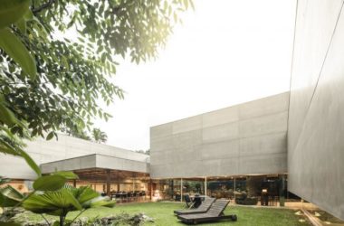 BIM建筑|建筑的底层减法:悬空的盒子-BIM建筑网