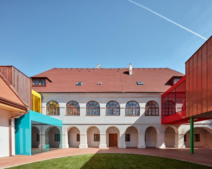 BIM建筑|童话书中的儿童城堡:Vřesovice小学扩建 BIM建筑|童话书中的儿童城堡:Vřesovice小学扩建