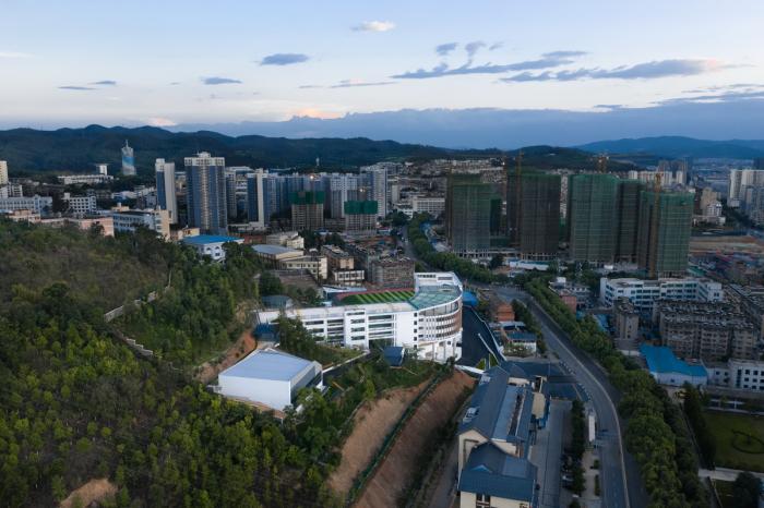 BIM建筑|校园再生,半山半校:云南玉溪生态实验小学 / 思序设计 BIM建筑|校园再生,半山半校:云南玉溪生态实验小学 / 思序设计