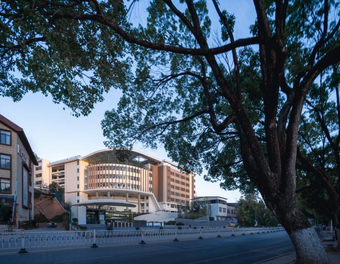 BIM建筑|校园再生,半山半校:云南玉溪生态实验小学 / 思序设计 BIM建筑|校园再生,半山半校:云南玉溪生态实验小学 / 思序设计