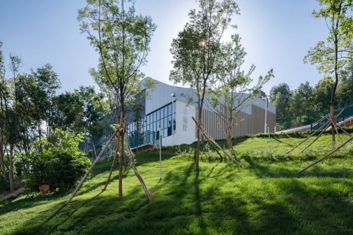 BIM建筑|校园再生,半山半校:云南玉溪生态实验小学 / 思序设计 BIM建筑|校园再生,半山半校:云南玉溪生态实验小学 / 思序设计