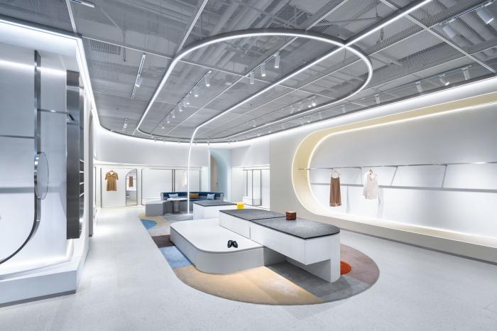 BIM建筑|犹如置身抽象派和构成主义美术馆——ON/OFF时尚买手店 / Studiolite BIM建筑|犹如置身抽象派和构成主义美术馆——ON/OFF时尚买手店 / Studiolite