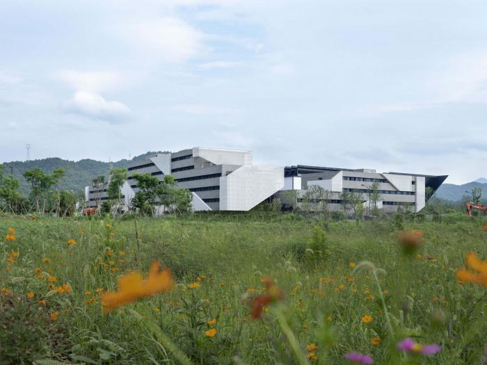 BIM建筑|杭州老鹰画室 / 未觉建筑 BIM建筑|杭州老鹰画室 / 未觉建筑