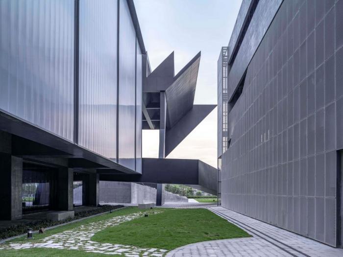 BIM建筑|杭州老鹰画室 / 未觉建筑 BIM建筑|杭州老鹰画室 / 未觉建筑