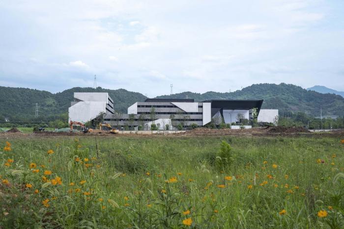 BIM建筑|杭州老鹰画室 / 未觉建筑 BIM建筑|杭州老鹰画室 / 未觉建筑