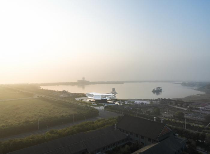 BIM建筑|场域空间与艺术镜像:世茂 · 浪花艺术馆 / 北京日清建筑设计 BIM建筑|场域空间与艺术镜像:世茂 · 浪花艺术馆 / 北京日清建筑设计