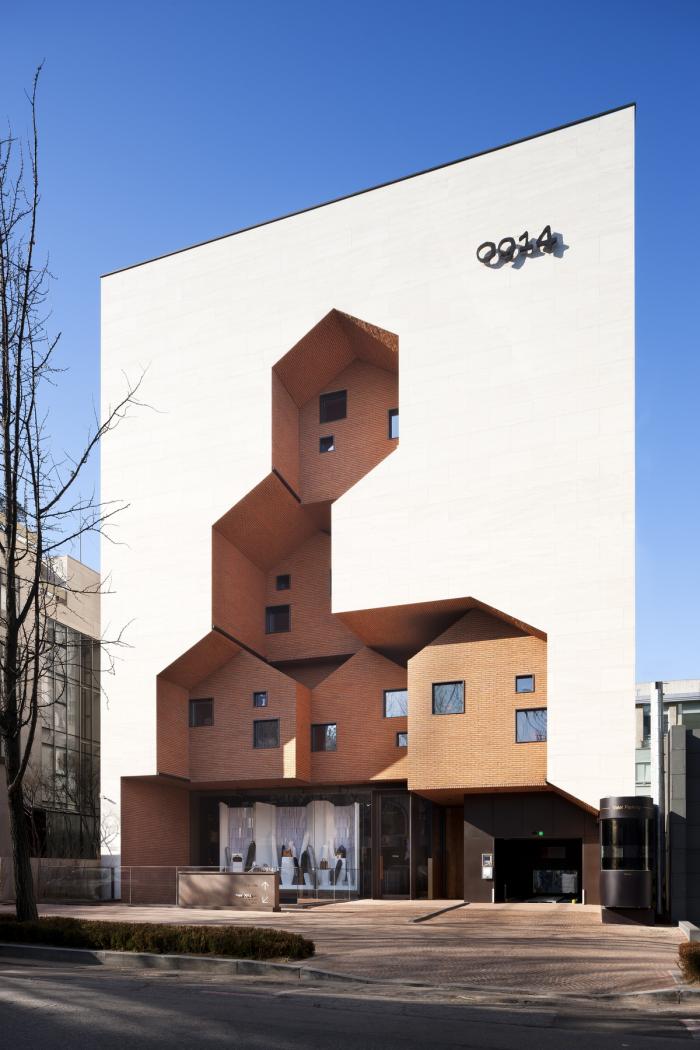 BIM建筑|村庄小房子堆砌于白色盒子中:韩国0914旗舰店 BIM建筑|村庄小房子堆砌于白色盒子中:韩国0914旗舰店