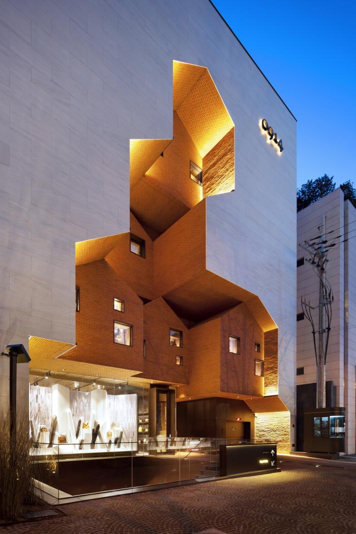BIM建筑|村庄小房子堆砌于白色盒子中:韩国0914旗舰店 BIM建筑|村庄小房子堆砌于白色盒子中:韩国0914旗舰店