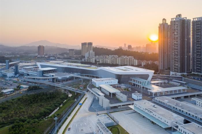 BIM建筑|深圳市莲塘口岸:国内首个“客、货一站式通关”口岸 / 华阳国际设计集团 BIM建筑|深圳市莲塘口岸:国内首个“客、货一站式通关”口岸 / 华阳国际设计集团