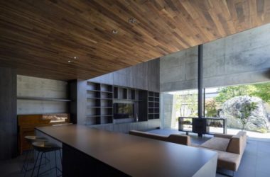 BIM建筑|垂墙半遮,通透借景:日本山形县住宅“SCAPE”-BIM建筑网