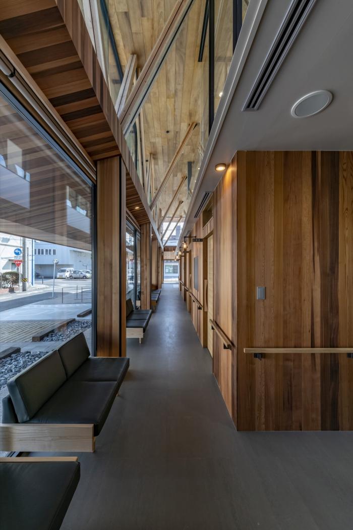 BIM建筑|温暖的透明度:名古屋外科诊所“Takenaka” / TSC Architects BIM建筑|温暖的透明度:名古屋外科诊所“Takenaka” / TSC Architects
