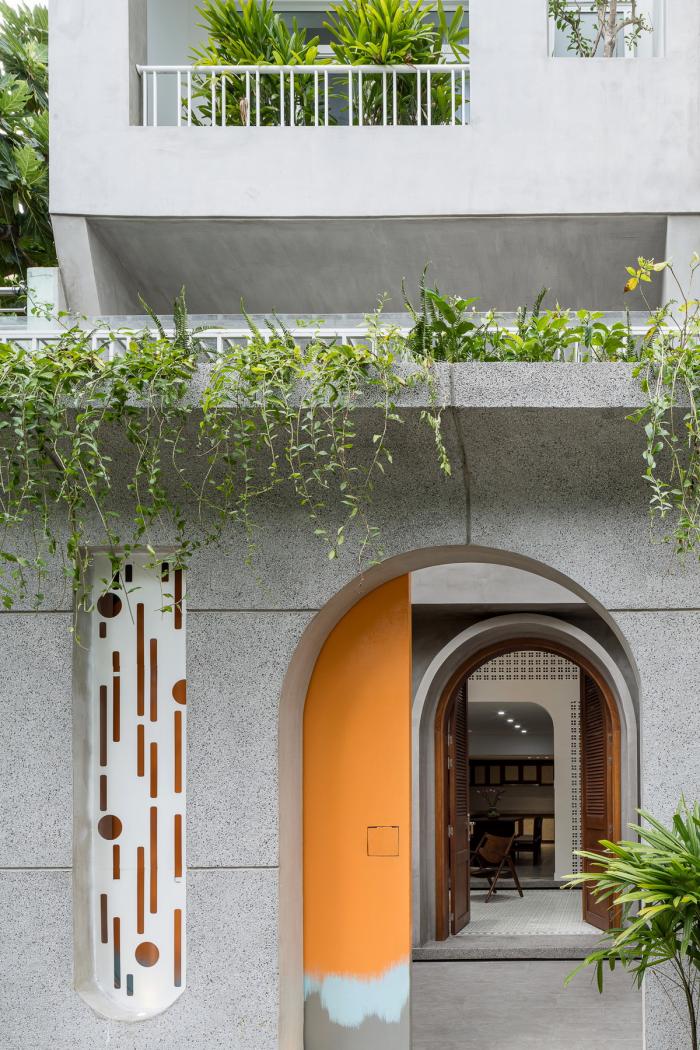 BIM建筑|绿植点缀垂直天井,活力与静谧美感的平衡:越南V别墅 BIM建筑|绿植点缀垂直天井,活力与静谧美感的平衡:越南V别墅