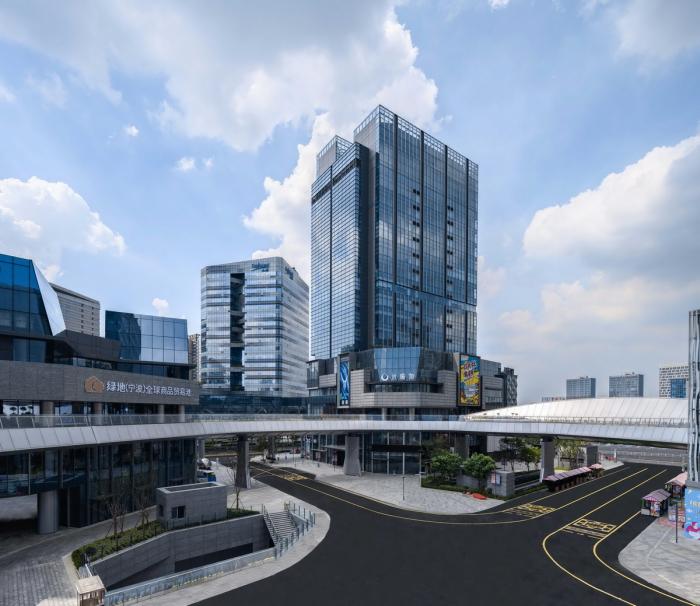 BIM建筑|宁波绿地中心:设计背后的故事 / 三益建筑设计 BIM建筑|宁波绿地中心:设计背后的故事 / 三益建筑设计