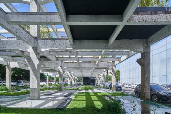BIM建筑|桥头废墟花园 / 趣城工作室 BIM建筑|桥头废墟花园 / 趣城工作室